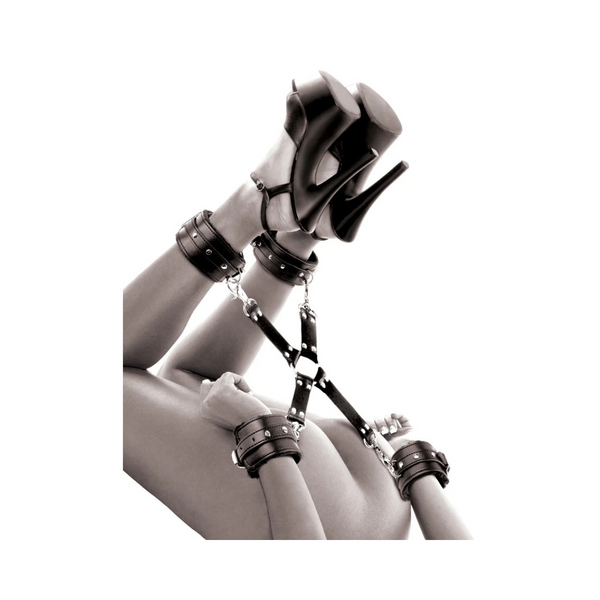 Упряж Bondage Fetish Fantasy Series Limited Edition Cumfy Hogtie Pipedream