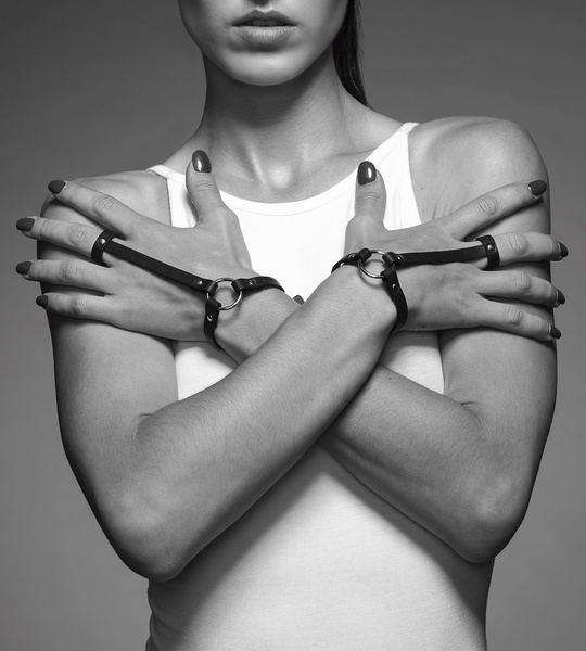Maze Simple Hand Piece Black Bijoux Indiscrets