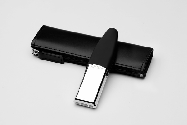 Crave Solo black vibrator