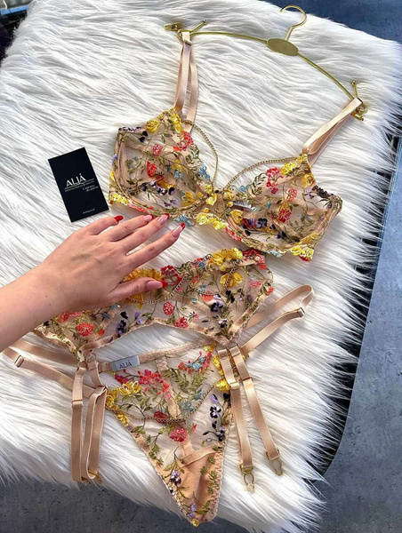 Alia Sabina garter belt M