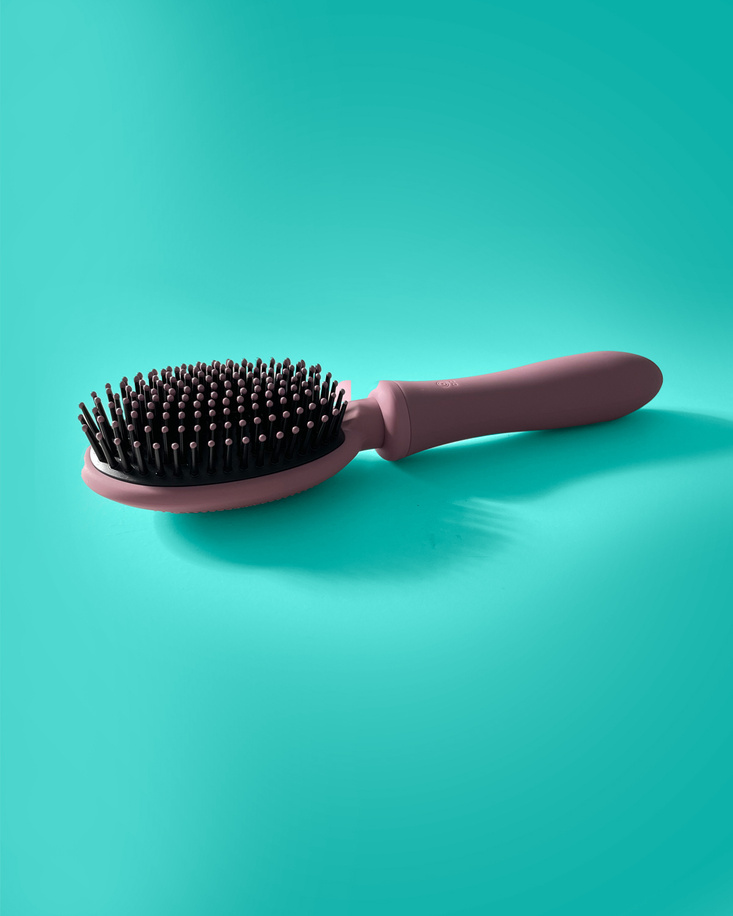 Vibraliss Vibrating Brush Rose Pudre hair brush