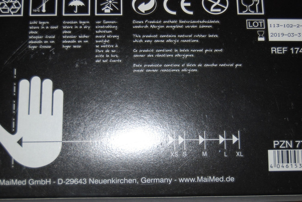 Black surgical latex gloves