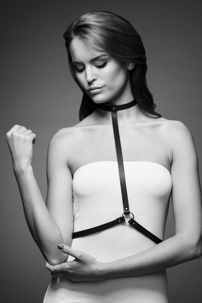 Obróżka z paskami na ciało Maze I-Harness Bijoux Indiscret