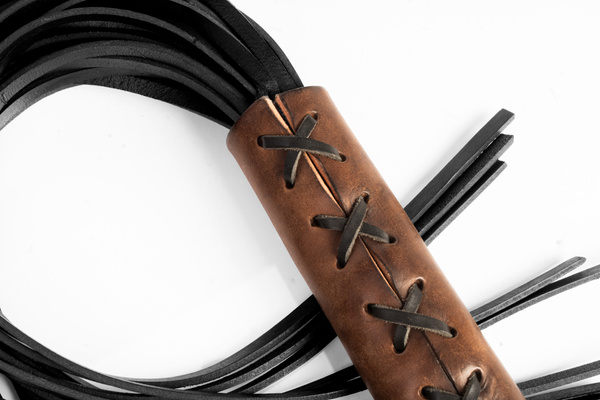 Великий шнурований батіг коричневий Primal Bond Whips