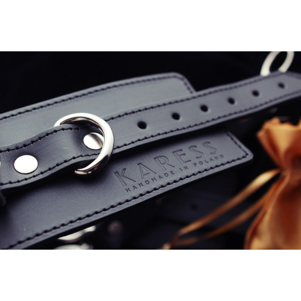 Чорні шкіряні наручники Megan Karess