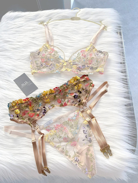 Alia Sabina garter belt M