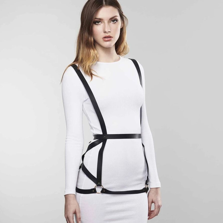 Uprząż na ciało z ekoskóry Bijoux Indiscrets Maze Arrow Dress Black