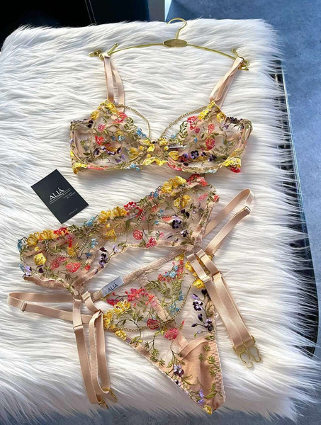Alia Sabina garter belt M