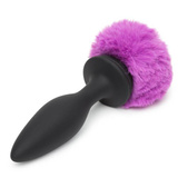 Wibrująca zatyczka z ogonkiem i kryształkiem Happy Rabbit Vibrating Butt Plug Black Medium